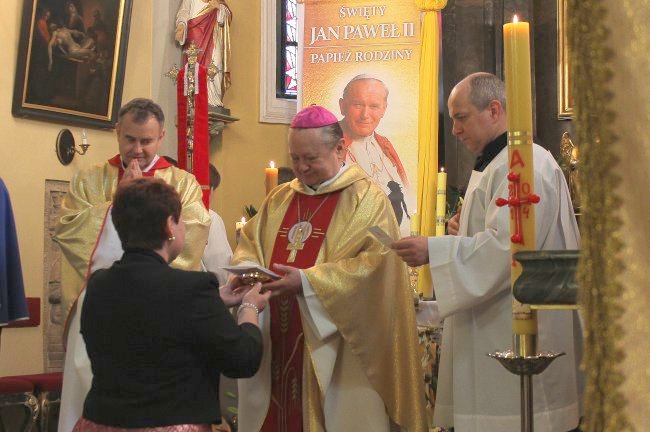 Stulecie marianek w Zbrosławicach