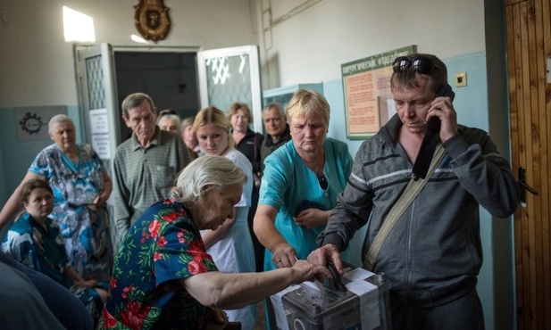 UE: Referenda były nielegalne