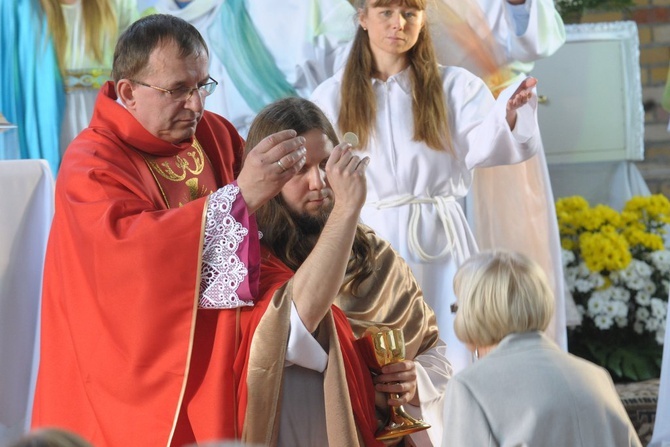 "Tajemnice Eucharystii" w Świebodzicach