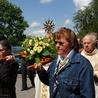 Po uroczystej Eucharystii do starego kościoła przeniesiono relikwie bł. o. Stanisława Papczyńskiego