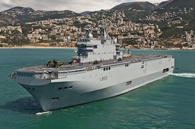 Francja sprzeda Rosji okręty desantowe