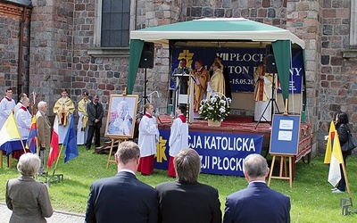 Od rana do późnych godzin popołudniowych płocczanie czytali księgi Starego i Nowego Testamentu