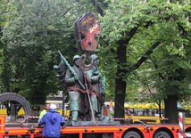 Usunęli pomnik Sowietów