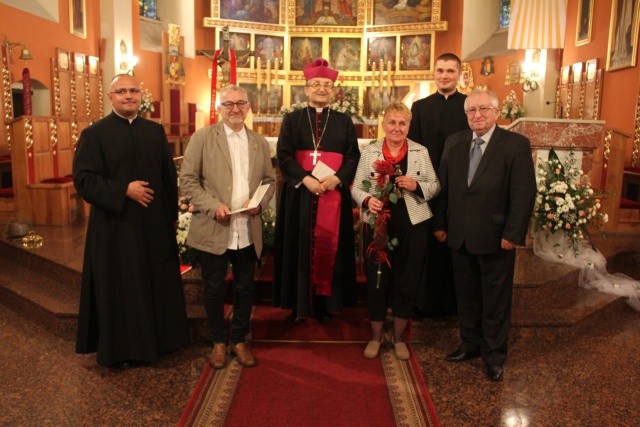 Statuetka "Człowiek Człowiekowi" 2014