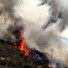 Trwa gaszenie pożarów w Kalifornii