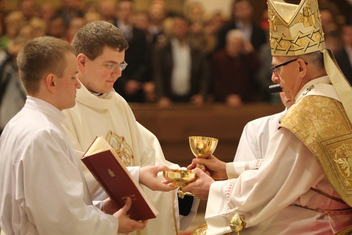 Święcenia kapłańskie w Katowicach