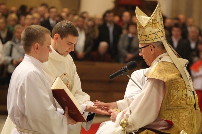 Święcenia kapłańskie w Katowicach