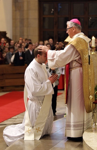 Święcenia kapłańskie w Katowicach