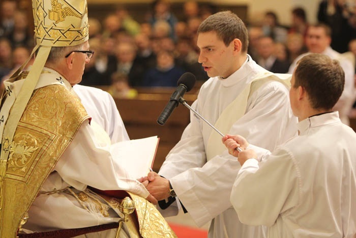 Święcenia kapłańskie w Katowicach