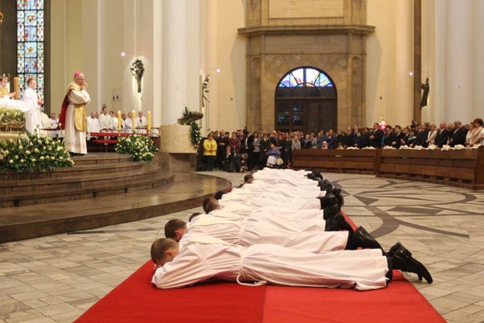 Święcenia kapłańskie w Katowicach