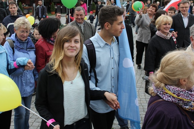 Cieszyn - Rodzinny Polonez przed Marszem dla Życia i Rodziny