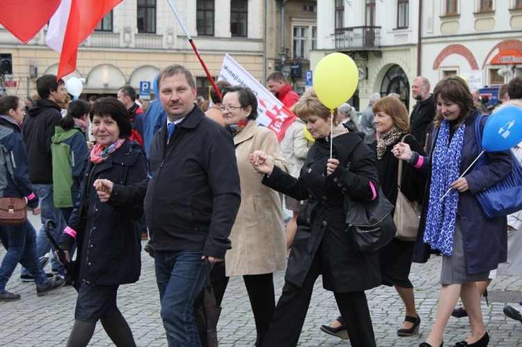 Cieszyn - Rodzinny Polonez przed Marszem dla Życia i Rodziny