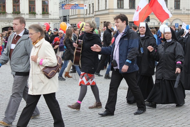 Cieszyn - Rodzinny Polonez przed Marszem dla Życia i Rodziny