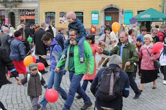 Cieszyn - Rodzinny Polonez przed Marszem dla Życia i Rodziny