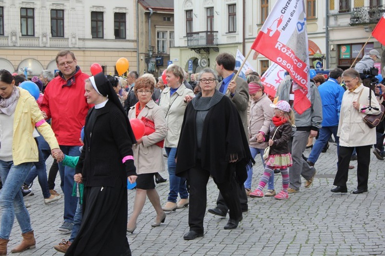 Cieszyn - Rodzinny Polonez przed Marszem dla Życia i Rodziny