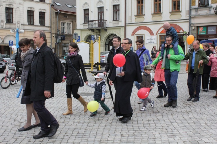 Cieszyn - Rodzinny Polonez przed Marszem dla Życia i Rodziny