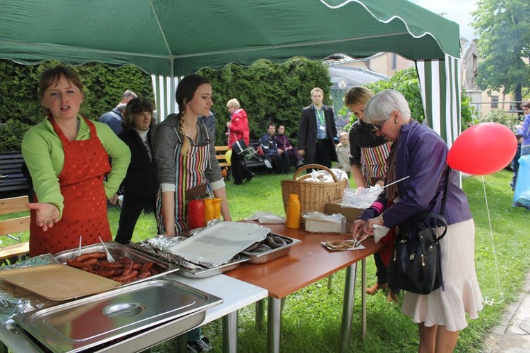 Familijny Piknik u sióstr boromeuszek