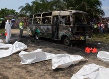 32 dzieci zginęło w pożarze autobusu