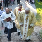 Poświęcenie pomnika św. Jana Pawła II w Olsztynku