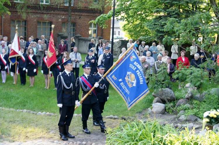 Poświęcenie pomnika św. Jana Pawła II w Olsztynku