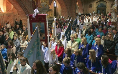 Pielgrzymka Dzieci Maryi i scholi należy do najliczniejszych w diecezji