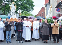 Procesja światła ze św. Michałem Archaniołem przeszła ulicami Kędzierzyna-Koźla