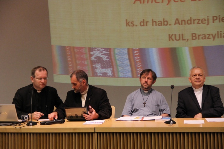 Konferencja "Kościół na końcu świata"