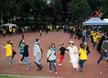 Na salezjańskim pikniku rodzinnym tańczyć mogą wszyscy...