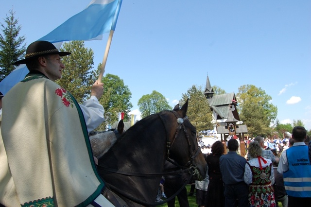 Ostatnie pożegnanie ks. Tadeusza Juchasa cz.1