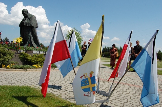 Ostatnie pożegnanie ks. Tadeusza Juchasa cz.1