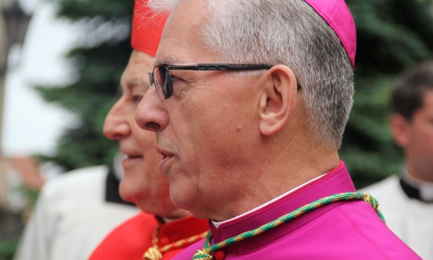Abp Skworc: Słowa trzeba dotrzymywać