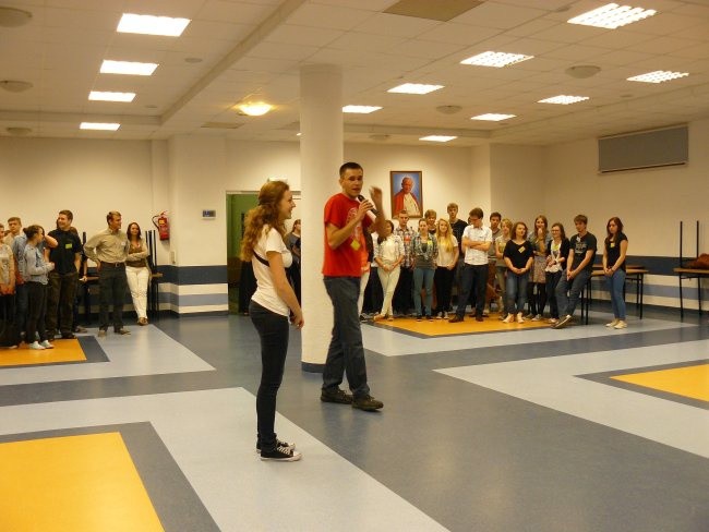 Nocne czuwanie licealistów w SOSW