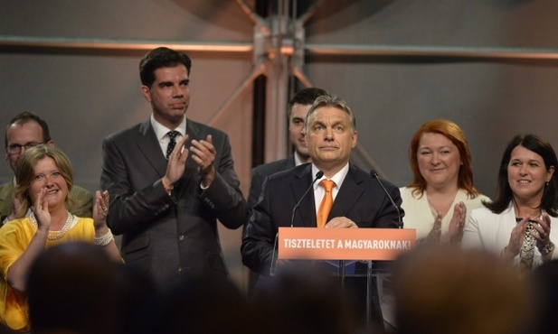Na Węgrzech wygrała prawica