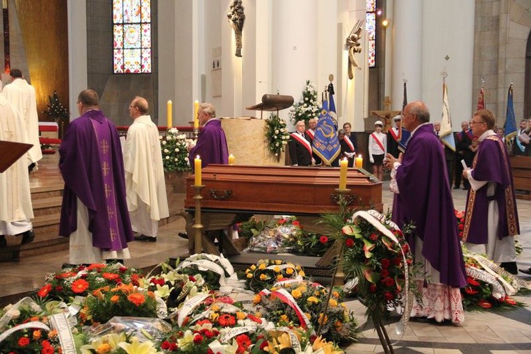 Pogrzeb śp. prof. Józefa Świdra