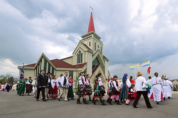 Kościół pw. św. Eugeniusza de Mazenod w Brampton koło Toronto. Uroczystość poświęcenia ołtarza Miłosierdzia Bożego 