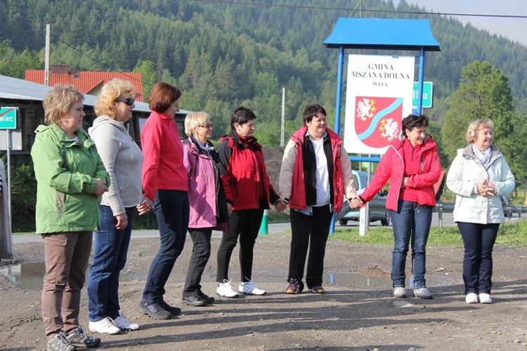 6. Franciszkański Rajd Kobiet - Śnieżnica 2014 cz. 1