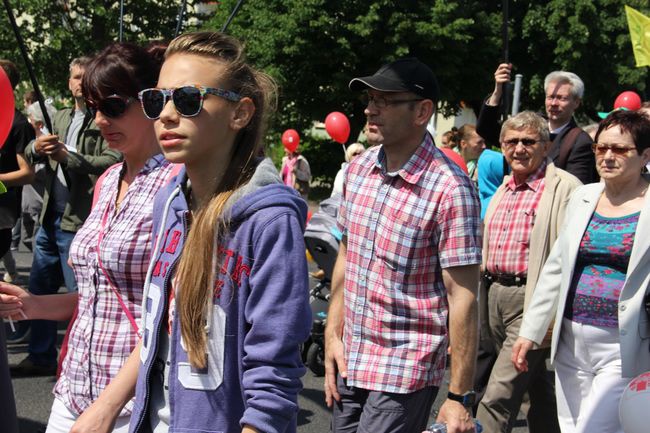 Marsz dla Życia i Rodziny w Koszalinie (2)