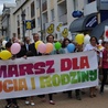 Drugi ciechanowski Marsz dla Życia i Rodziny przebiegał pod hasłem: ”Rodzina obywatelska. Rodzina – wspólnota – samorząd”