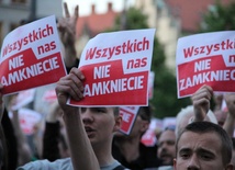 "Wszystkich nas nie zamkniecie"