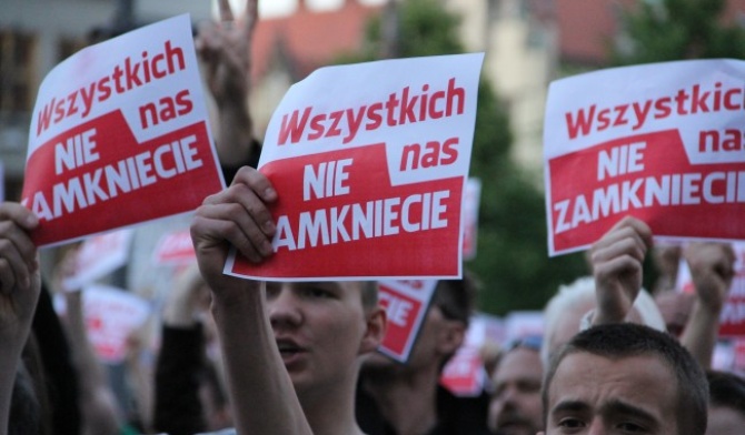 "Wszystkich nas nie zamkniecie"