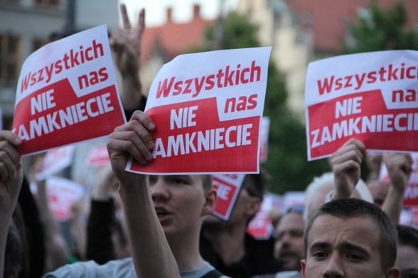 "Wszystkich nas nie zamkniecie"