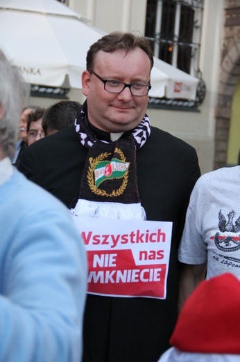 Manifestacja solidarności ze skazanymi za przerwanie wykładu prof. Zygmunta Baumana