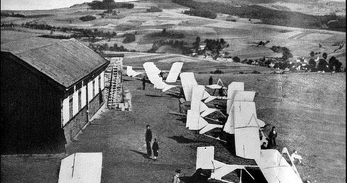 Szybowanie w Jeżowie Sudeckim