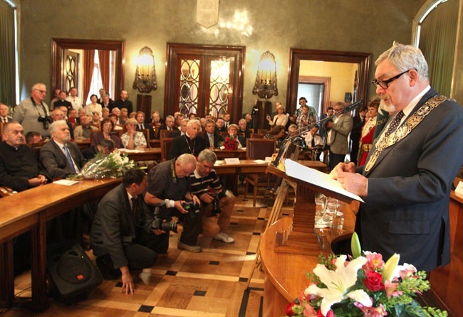 Ks. Jerzy Bryła został Honorowym Obywatelem Miasta Krakowa