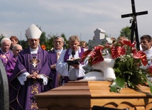 Ks. Gerard Kurpas spoczął wśród swoich