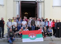 Z muszlą na rondzie