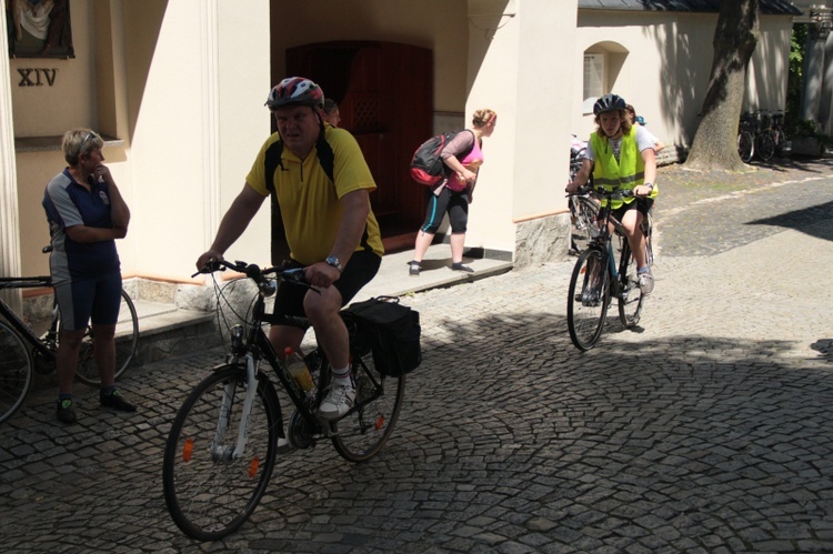 Piechurzy i rowerzyści