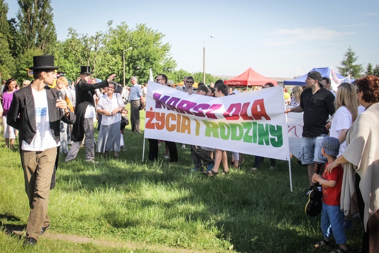 Marsz dla życia i rodziny w Olsztynie 2014