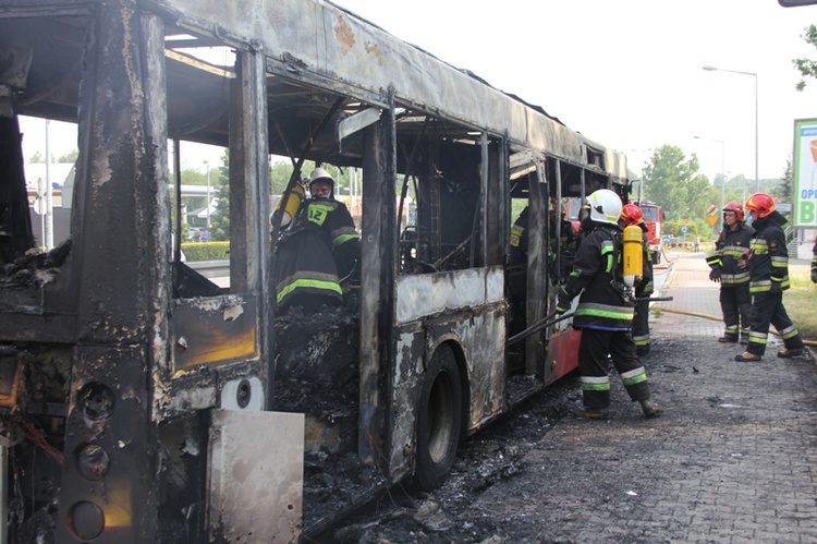 Spłonął autobus w Wodzisławiu Śl. 