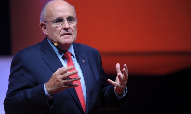Giuliani: Sankcje nałożone na Rosję mają "zablokować" Trumpa